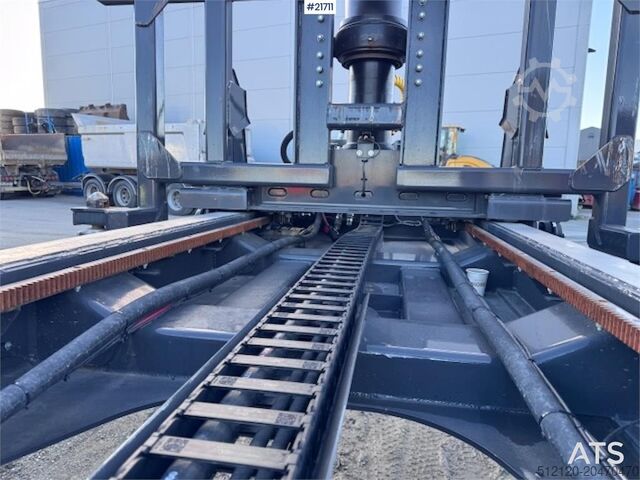 Transporte de contenedores Invepe Containersemi