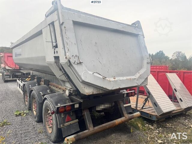 Avfallsbil Carnehl Tippsemi.