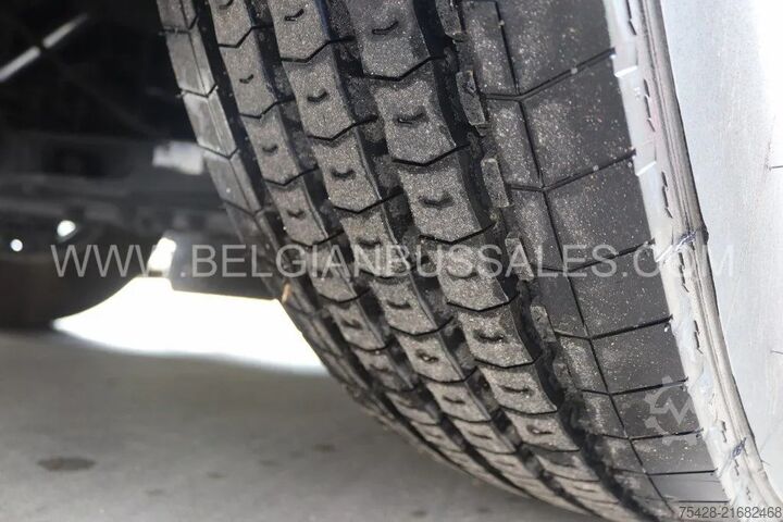 Intercitybus Iveco Crossway 12m Pop light / Double middle door / p...