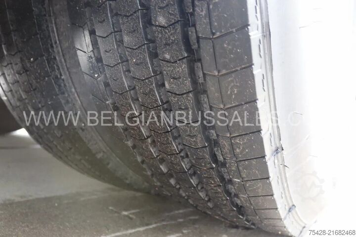 Intercitybus Iveco Crossway 12m Pop light / Double middle door / p...