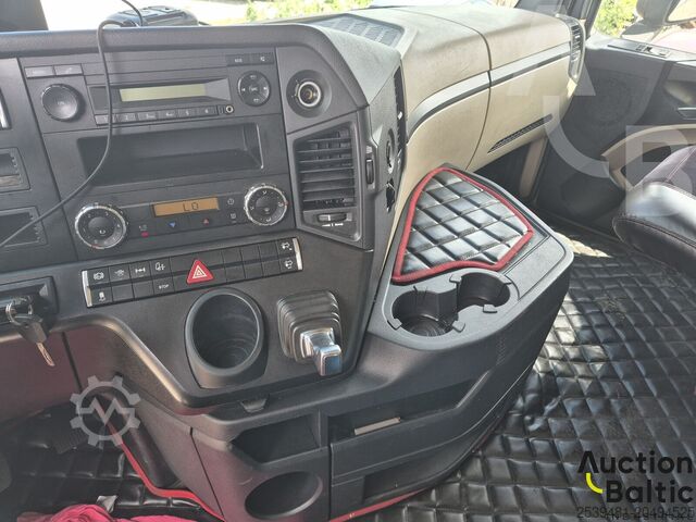 Mercedes-Benz Actros 1843 Mercedes-Benz Actros 1843