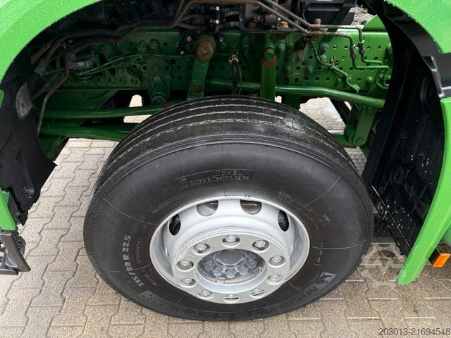 Autobetoniere MERCEDES-BENZ AROCS 3240 8x4 Betonmischer Liebherr 9 m³