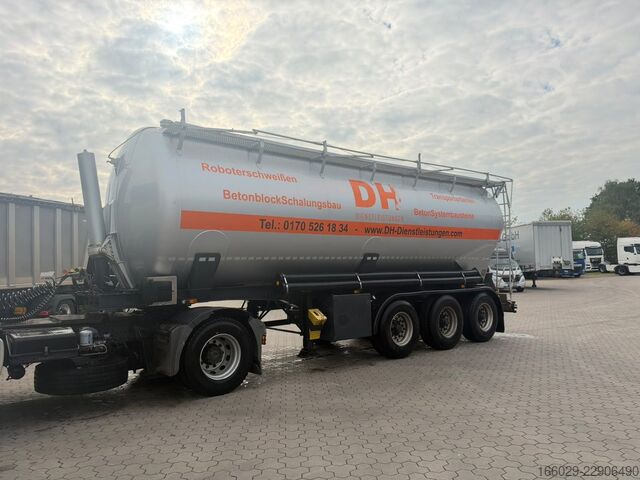 Silo oplegger KÄSSBOHRER 3-Achs Silo für Staubgut