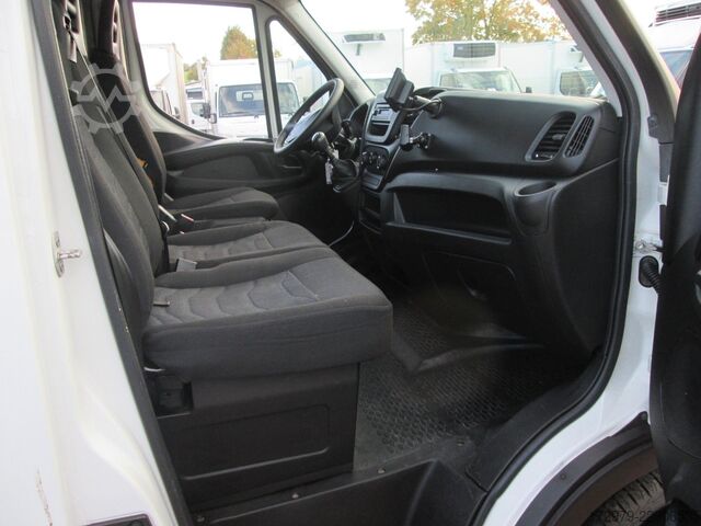 Furgon sa rashladnim sandukom IVECO 35 C16*CarrierKühlkoffer*Fleischbahn*Euro6*Klima