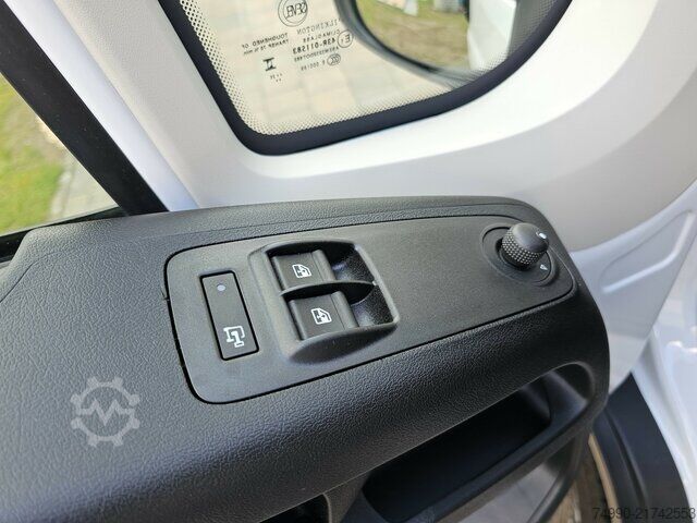 Furgon Fiat Ducato 35 L4H2 180 Automatik Multicab DOKA LED