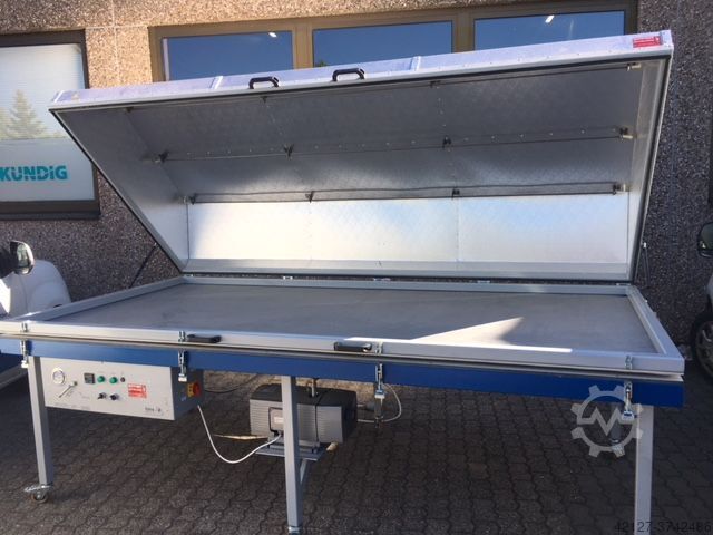 Membraan- en vacuümpers met verwarmingsdeksel Istra Epp VP 3000