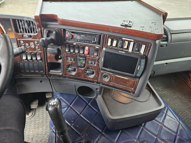 Standardní tahač SCANIA SCANIA R620LB6X4HHA Manuel PTO Blatt/Luf