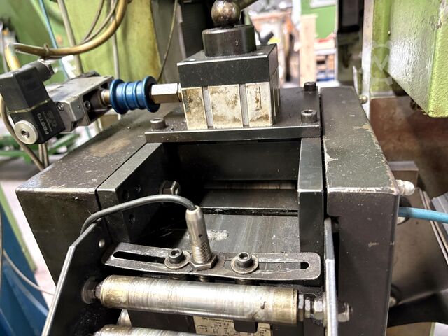 Tryk på HAULICK ROOS RVD 40