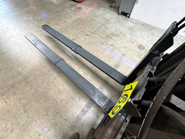 Hydraulische Teleskopgabeln Schubgabeln FEM3 3.000kg