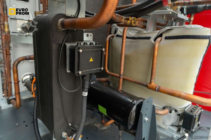 Hűtőgép / Hőszivattyú New Industrial Chiller / Heat pump LENNOX 53.6/54 KW | With warranty