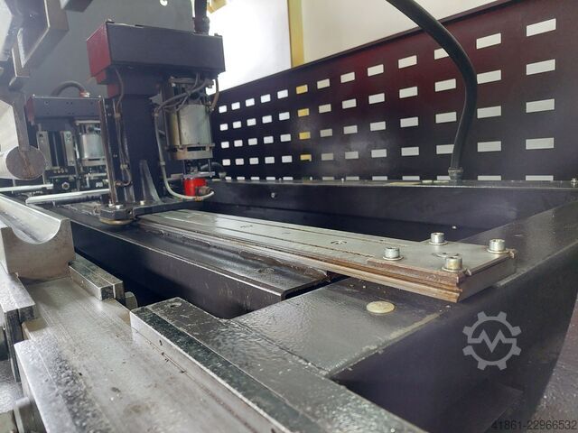 Piegatrice CNC idraulica AMADA ITPS 100-30
