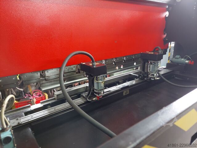 Piegatrice CNC idraulica AMADA ITPS 100-30
