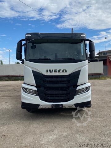 Haakarm vrachtwagen IVECO IVECO X-WAY AD280X48Y NUOVO SCARRABILE PASSO 3120