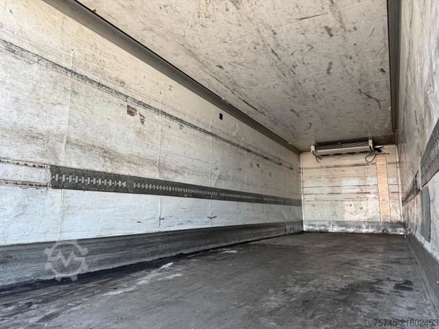 Kühlkoffer-LKW MERCEDES-BENZ ANTOS 2536 KÜHLKOFFER / LBW / CARRIER / 9,00M /