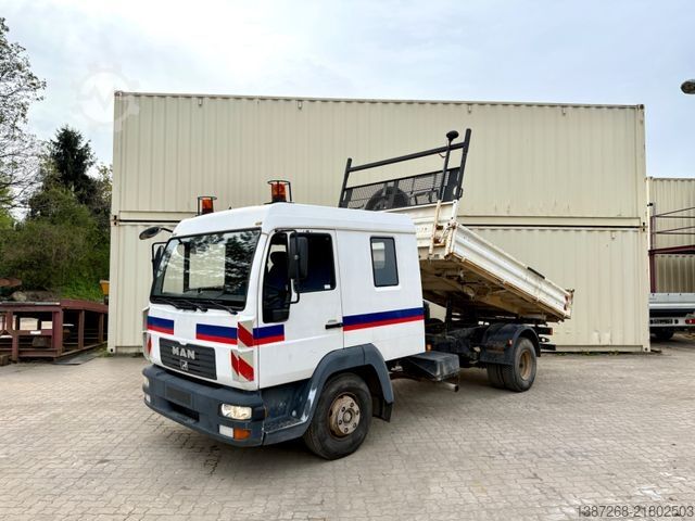 Trevägs tippbil MAN 8.180 Doka / Meiller Kipper