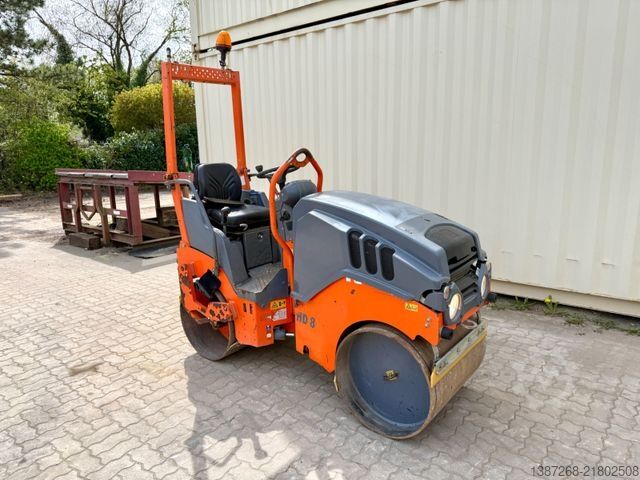 Jednoválcový válec HAMM HD8VV / 2018 BJ / 862 H / 1.580 KG