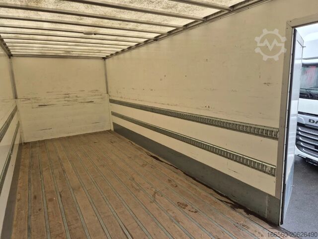 Gesloten bak DAF LF 230 FA