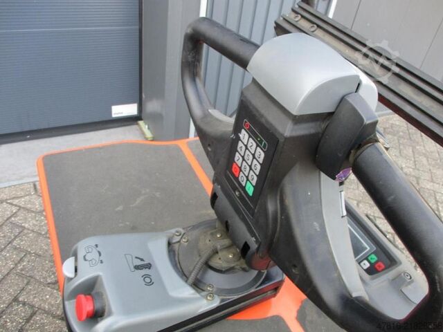 Laagheffende orderpicker TOYOTA OSE250