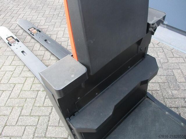 Laagheffende orderpicker TOYOTA OSE250