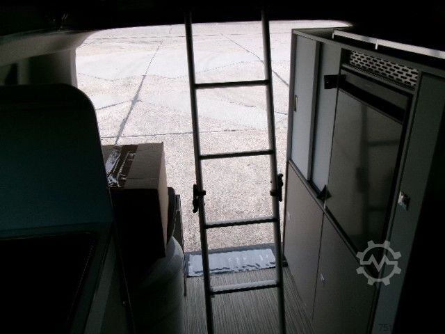 Caravana/autocaravana FORD Tourneo Custom L2 Copa C530 Attractive Markise