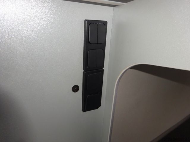 Autocaravana WEINSBERG Caratour 540 MQ 164PS Aufstelldach Markise