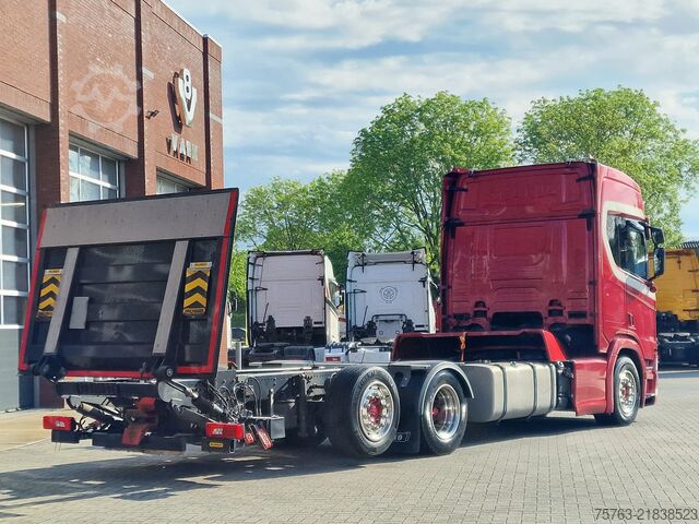Podvozek s kabinou Scania R580 V8 NGS Highline 6x2*4 - Chassis - Loadlift...