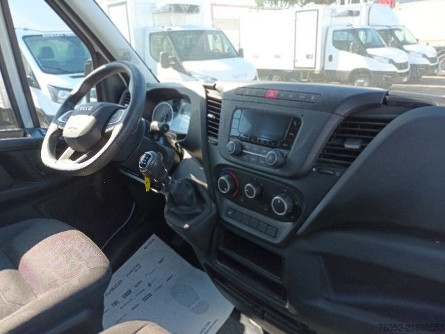 Ανατρεπόμενο φορτηγό IVECO 35C14