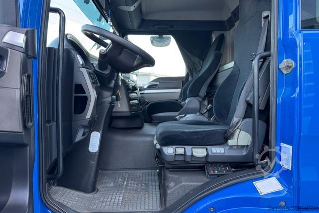 Flatbed truck with tarp MAN TGS 26.440 6x2 LBW