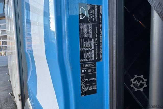 Flatbed truck with tarp MAN TGA 26.440 6x2