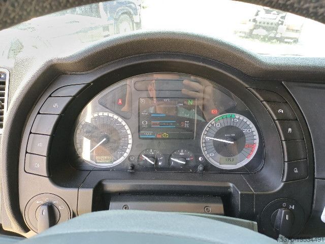 Standard tractor unit IVECO S-WAY AS440S49T/P