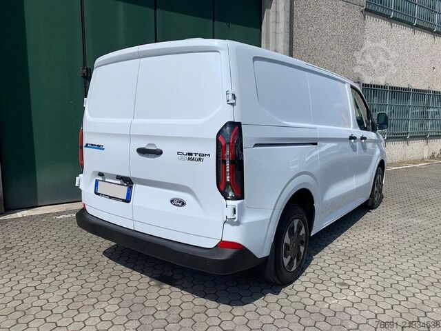 Furgoneta de caja alta Ford E-Custom Van 320 L1 - Autonomia 370 Km