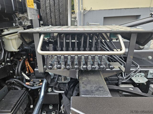 Transportér se sklápěčem Fuso Canter 9C18 Elektro