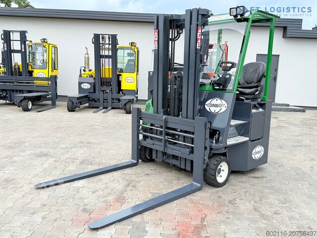 Dört yönlü forklift Combilift CB3000 / TRIPLEX 4900MM / FREE LIFT
