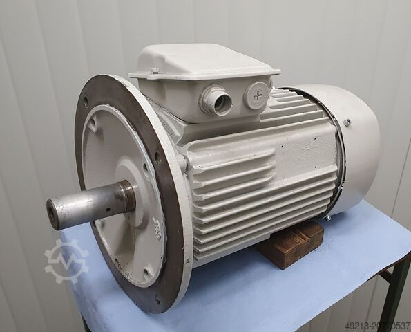 Silnik trójfazowy / Silnik kołnierzowy VEM 7.5 kW (KPER 132 SX2)