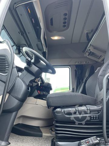 Standard dragbil DAF FT XG 480