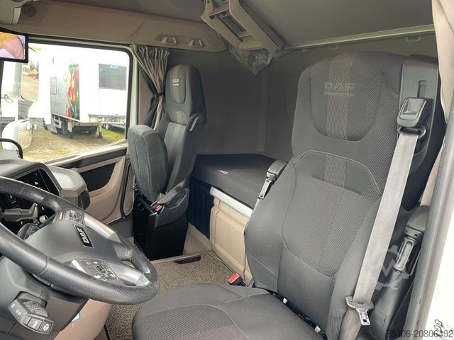 Standard dragbil DAF FT XG 480