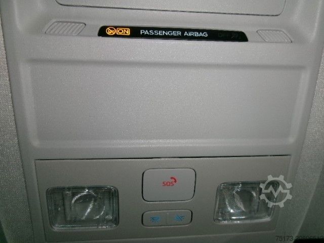 Minibuss FORD Transit Custom 320L1 Trail 100kW AWD AHK 2xS.Tür