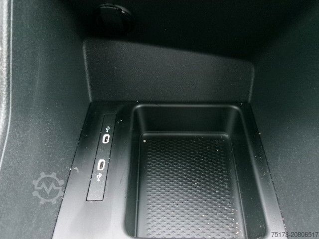 Skåpbil FORD Transit Connect L2 Trend FlexCab SHZ Navi PDC