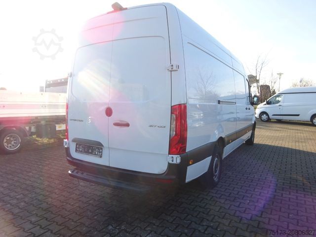 Hög tak skåpbil MERCEDES-BENZ Sprinter III Kasten RWD 317 CDI MBUX Navi SHZ