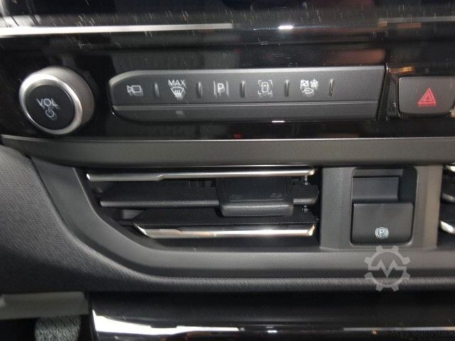 Husvagn/husbil BÜRSTNER Tourneo Custom Copa C500 340L1 PHEV Markise AHK