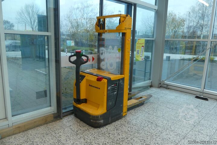 Jungheinrich - elektromos magasemelésű raklapemelő Jungheinrich EJC 14