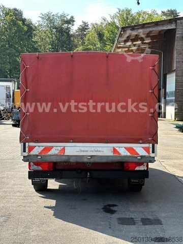Gardinsided kassevogn VW Crafter 35 Doppelkabine Pritsche + Plane