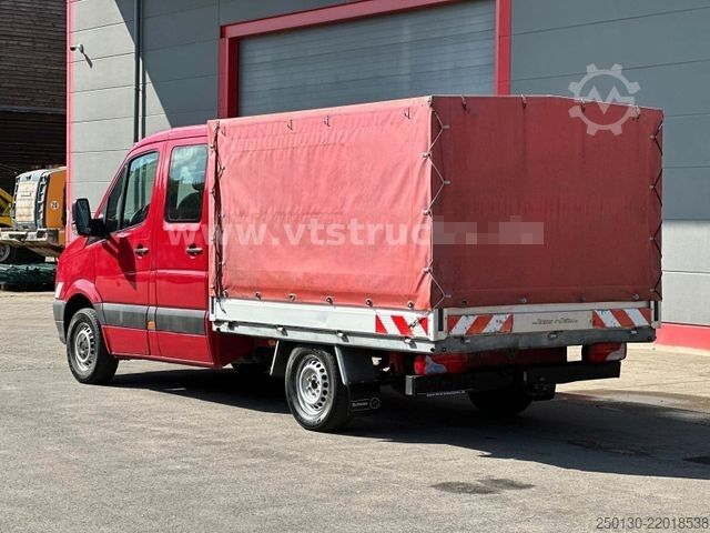 Gardinsided kassevogn VW Crafter 35 Doppelkabine Pritsche + Plane