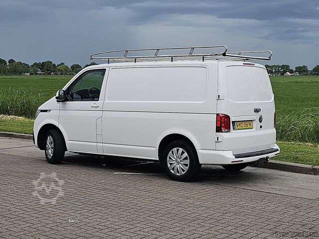 Kombi med högt tak VOLKSWAGEN TRANSPORTER 2.0 TDI L1H1 150Pk NAP Euro6