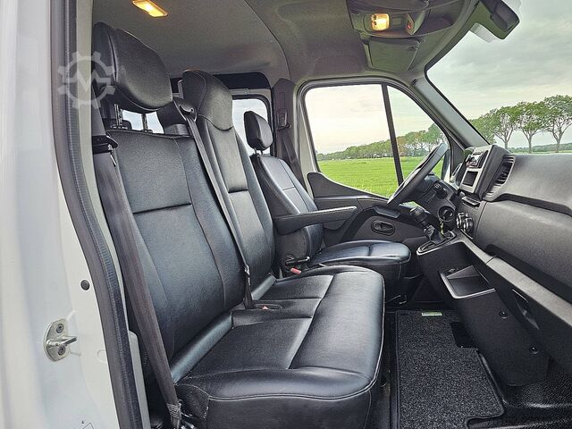 Kombi s vysokou střechou RENAULT MASTER 2.3 L1H1 Dubbel Cabine!