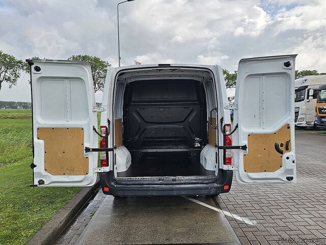Kombi s vysokou střechou RENAULT MASTER 2.3 L1H1 Dubbel Cabine!