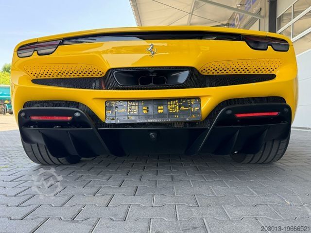 Fourgon FERRARI 296 GTB Coupe