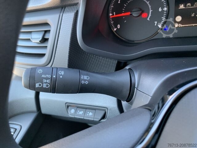 Panel van Renault Trafic L1H1 3.0t Blue dCi Komfort NAVI+KAMERA