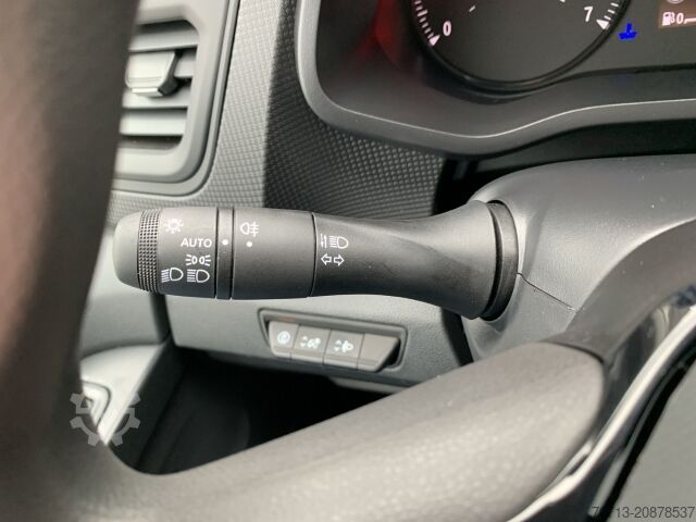 Panel van Renault Trafic L1H1 Komfort 3,0t Blue dCi 130 AHK+KAMERA