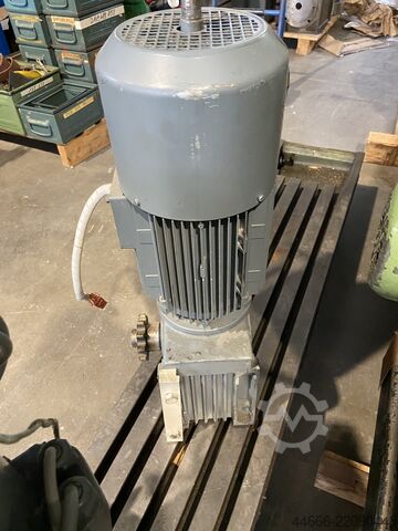 Trasmissione SEW-EURODRIVE S60DT 100 LS-4 B/ HR/ TH/2